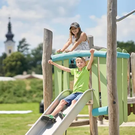 艾德维尼斯加特豪斯尼科来霍夫加尔尼酒店 酒店 4*