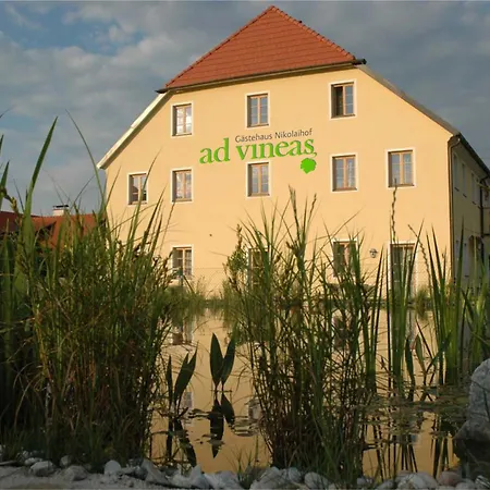 Ad Vineas Gaestehaus Nikolaihof-hotel Garni 4* Маутерн