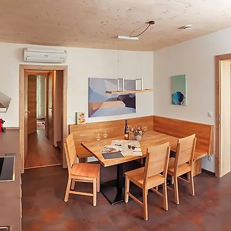 Ad Vineas Gaestehaus Nikolaihof-hotel Garni 4*