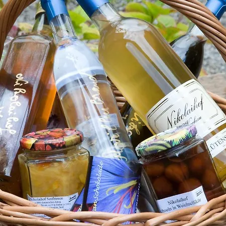 Ad Vineas Gaestehaus Nikolaihof-hotel Garni Отель