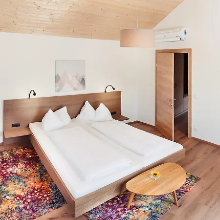 Ad Vineas Gaestehaus Nikolaihof-hotel Garni