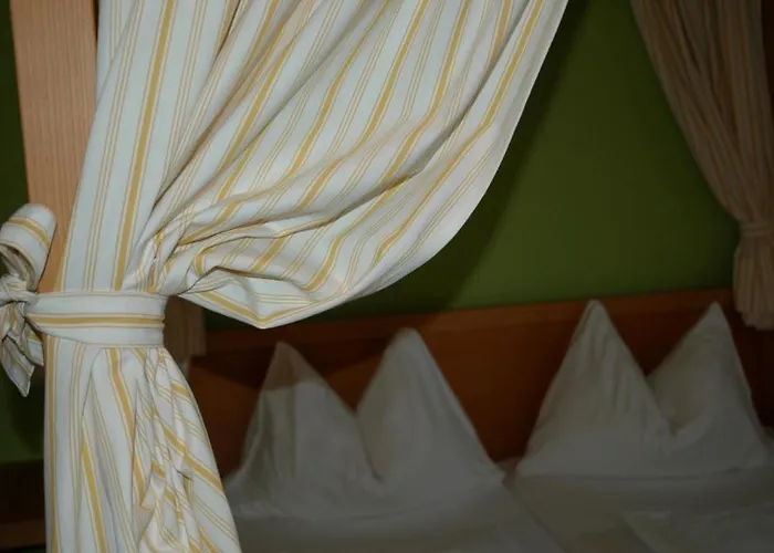 Ad Vineas Gaestehaus Nikolaihof-hotel Garni فندق