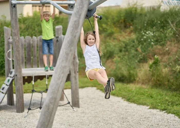 מלון Ad Vineas Gaestehaus Nikolaihof-hotel Garni 4*