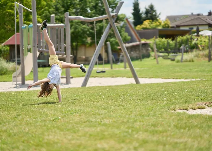 מלון Ad Vineas Gaestehaus Nikolaihof-hotel Garni