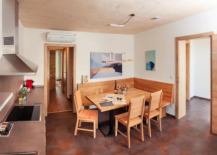 Ad Vineas Gaestehaus Nikolaihof-hotel Garni מלון מאוטרן