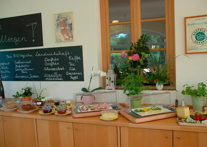 Ad Vineas Gaestehaus Nikolaihof-hotel Garni ماوتيرن